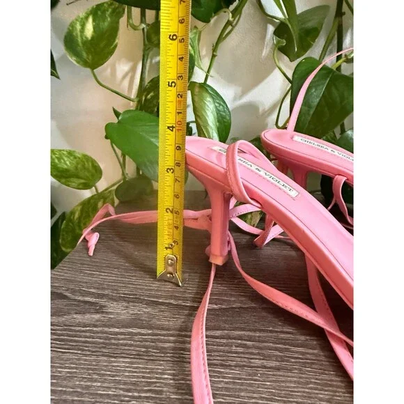 Chelsea & Violet women’s size 8 pink strapped sandals - Picture 5 of 8